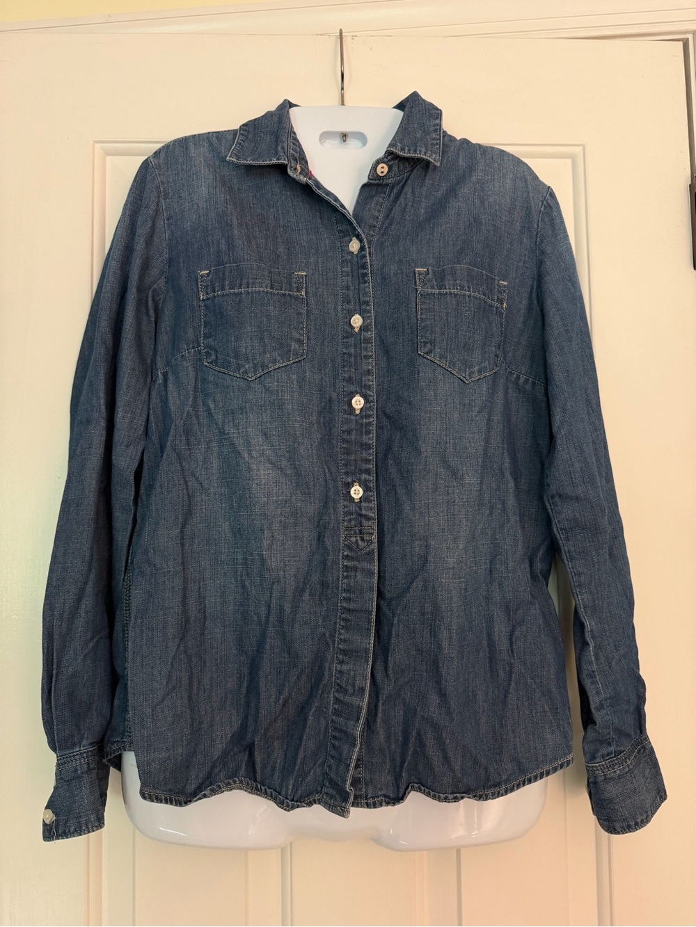 Tommy Hilfiger Chambray Button Front Shirt Medium 100% Cotton